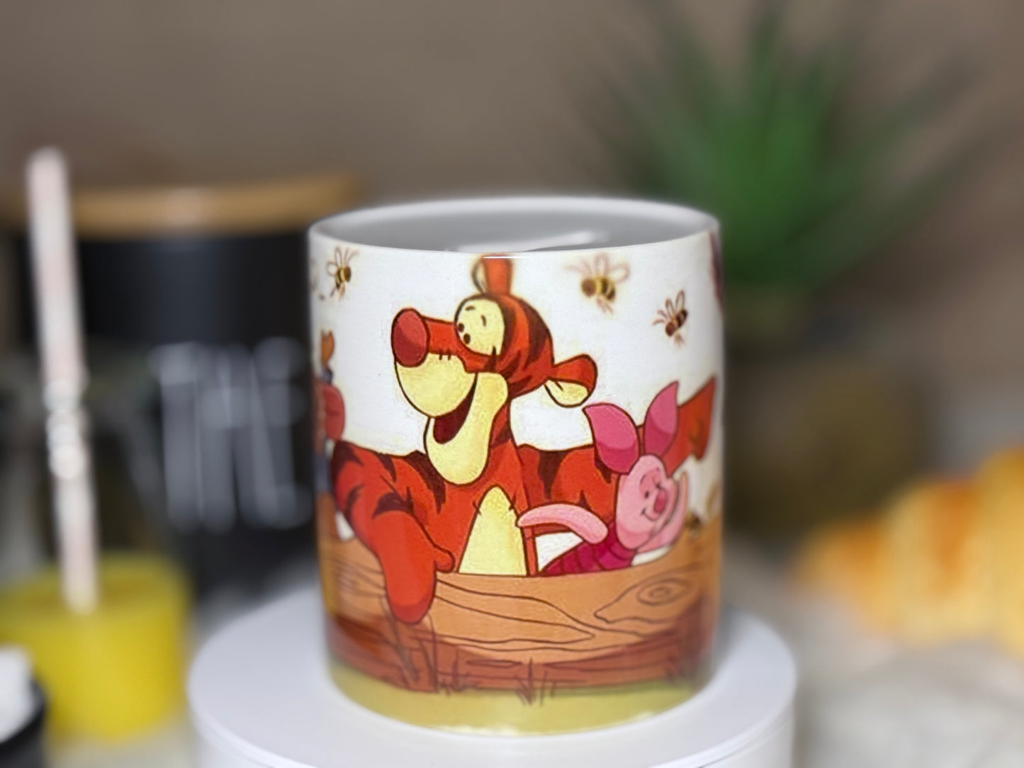 Tirelire Winnie l’Ourson – Adorable et pratique ✨