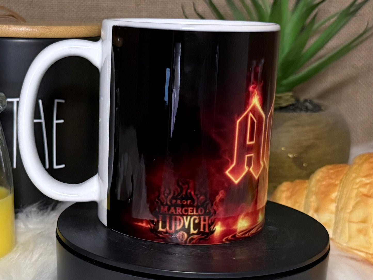 Mug AC/DC rouge